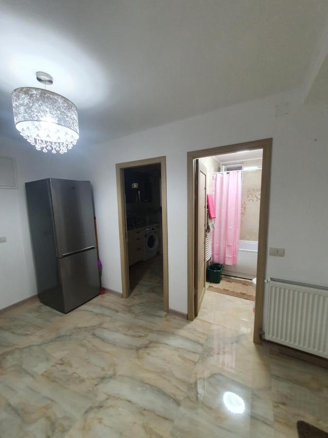 Kriss Apartment Luxury Тыргу-Жиу Экстерьер фото
